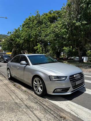 AUDI A4 2.0 TFSI AMBIENTE 183CV GASOLINA 4P MULTITRONIC AUDI A4 2.0 TFSI AMBIENTE 183CV GASOLINA 4P MULTITRONIC